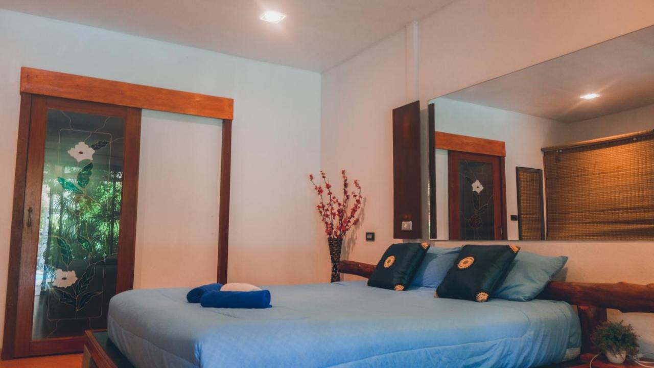 Bed and Breakfast Passion Nai Harn Екстер'єр фото